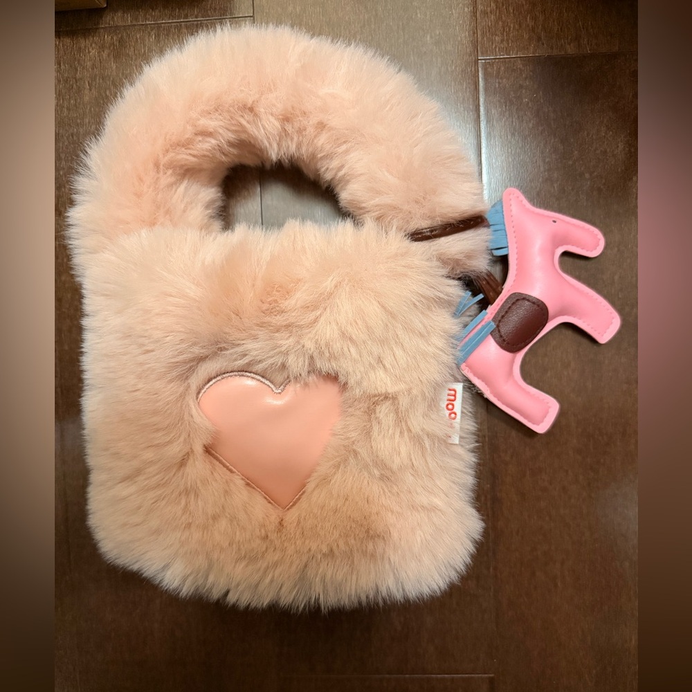 free with purchase- Fluffy Heart Bag